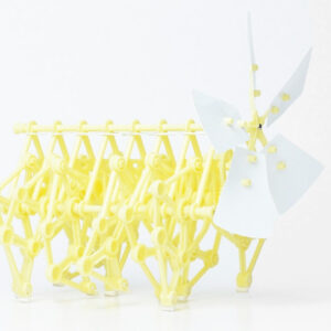 Robot para armar que se mueve con el viento modelo de strandbeest
